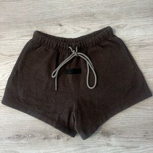 Essentials Dark Brown Shorts size XS